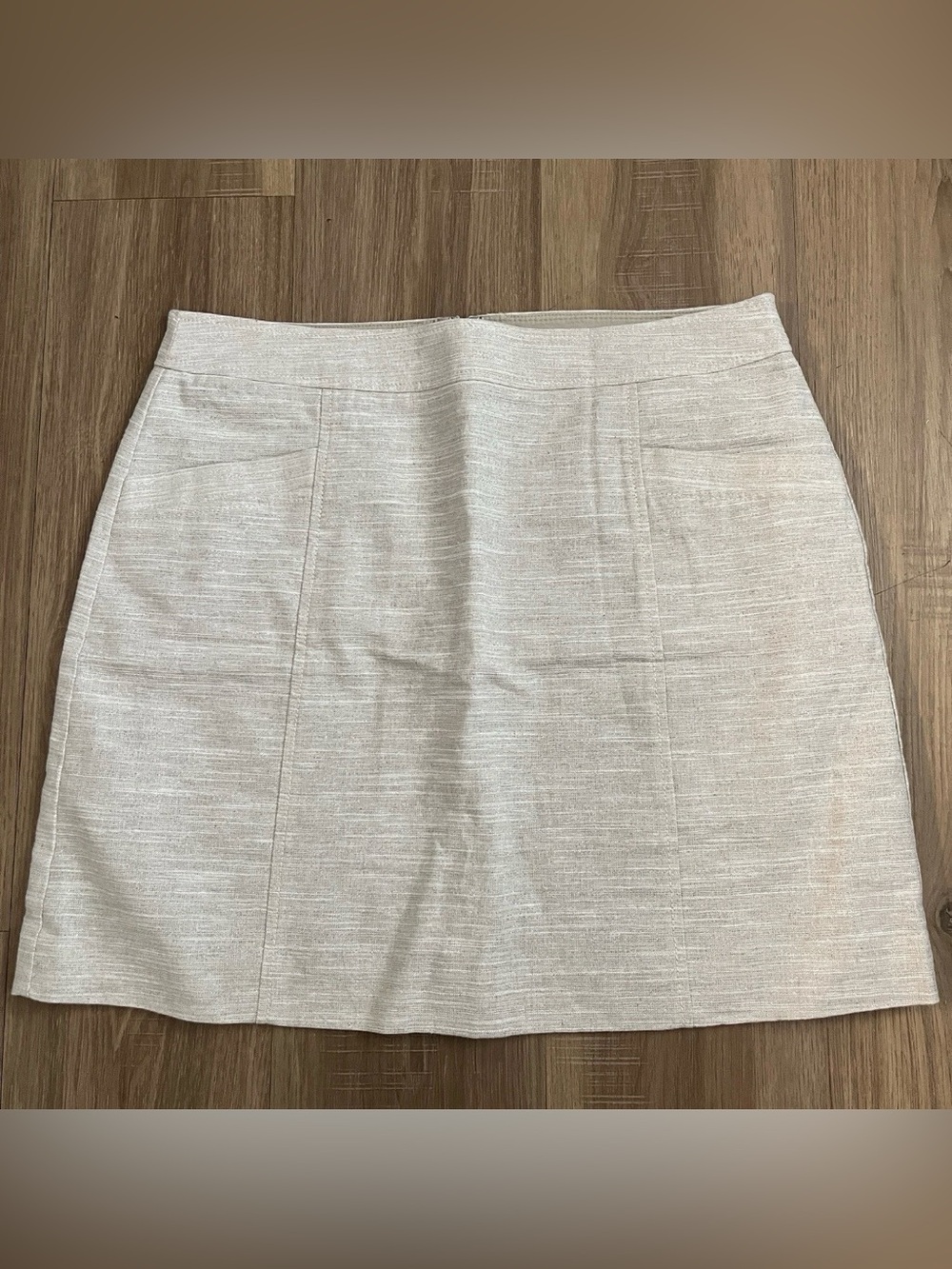 NWT LOFT Women's Beige & Metallic Shimmer Linen Blend Mini Skirt Size 12